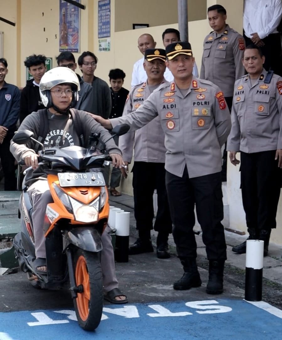 Irjen Pol Akhmad Wiyagus : Satlantas Polres Cimahi Sudah Terapkan Program Polri dengan Maksimal