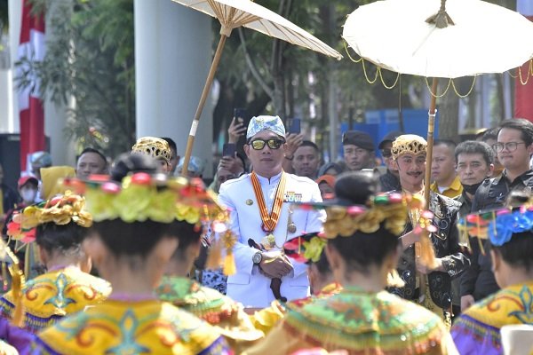 Hari Jadi ke-78 Jabar, Momen Resmi Terakhir Ridwan Kamil-Uu Ruzhanul Ulum