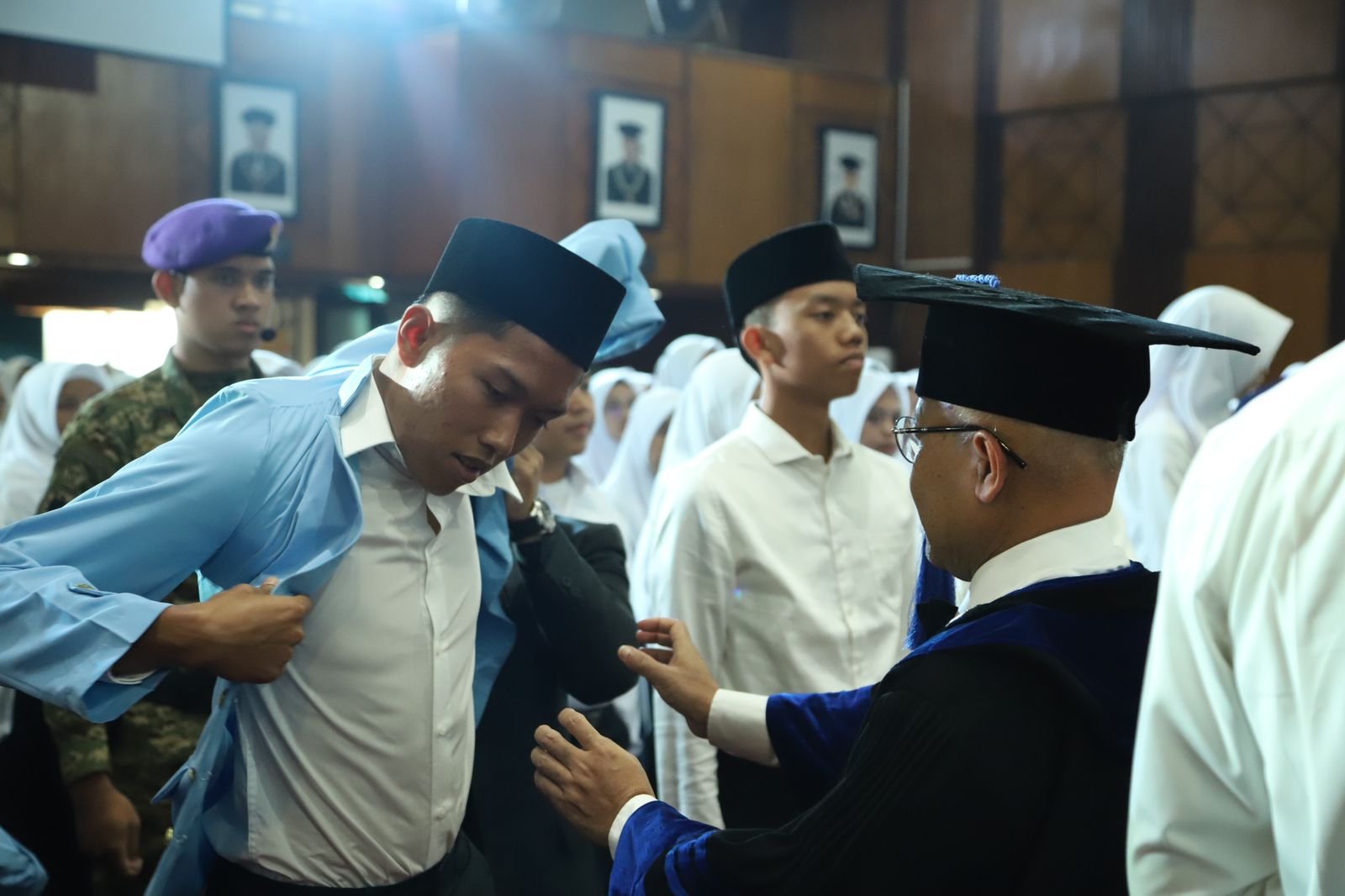 Ribuan Mahasiswa Baru Unisba Ikut Prosesi Taaruf, Salah Satunya Pemain Persib Bandung Ferdiansyah