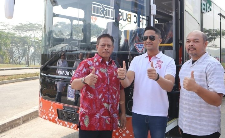 Siap Beroperasi, Bus Listrik Pupuk Kaltim Mejeng di Peresmian BRT Bandung Raya