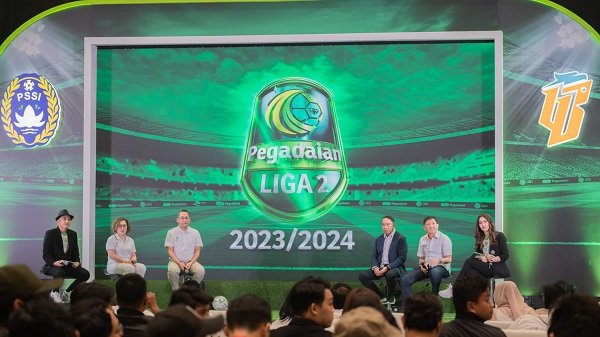 PT Pegadaian Kanwil X Jawa Barat Kenalkan Investasi Emas Kepada Supporter Bola di Ajang Liga 2