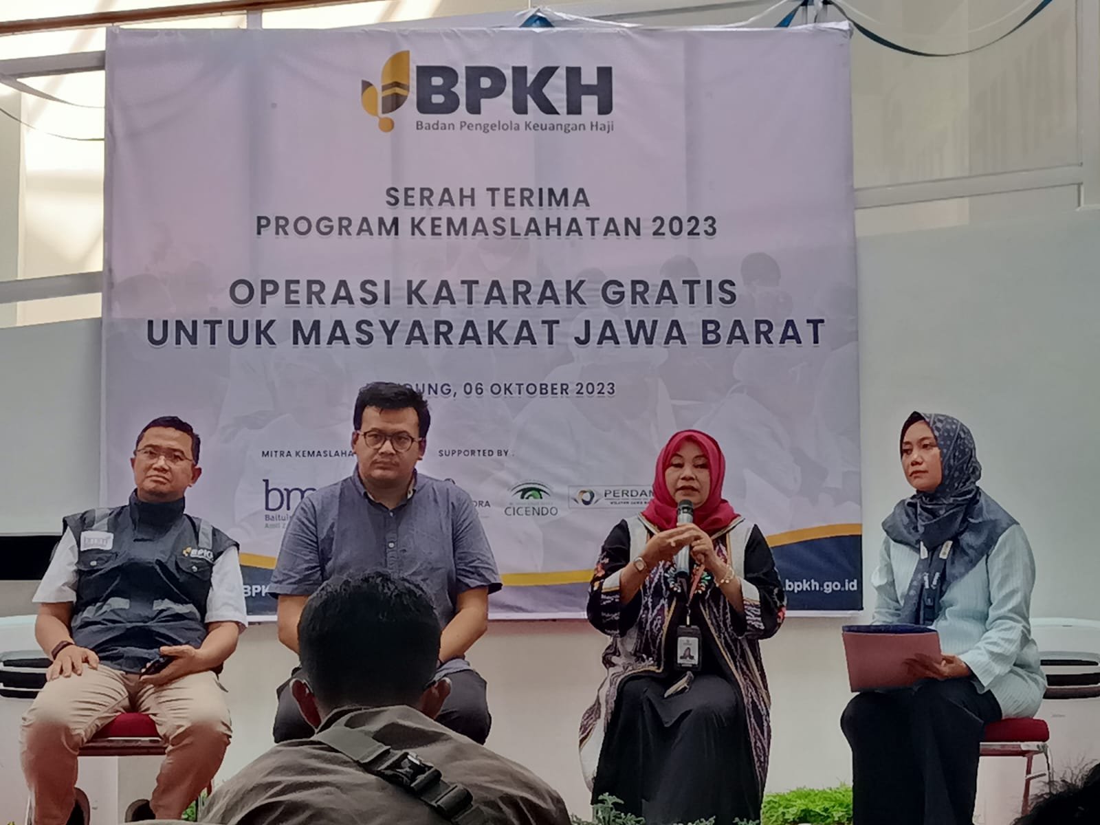 BPKH Bersama Baitulmaal Muamalat Gelar Operasi dan Pemeriksaan Katarak Gratis di Bandung