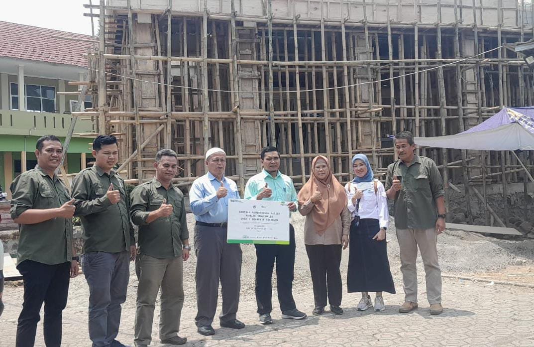 PT Pegadaian Kanwil X Jabar Serahkan Bantuan Renovasi Masjid di SMAN 1 Sukaraja Sukabumi