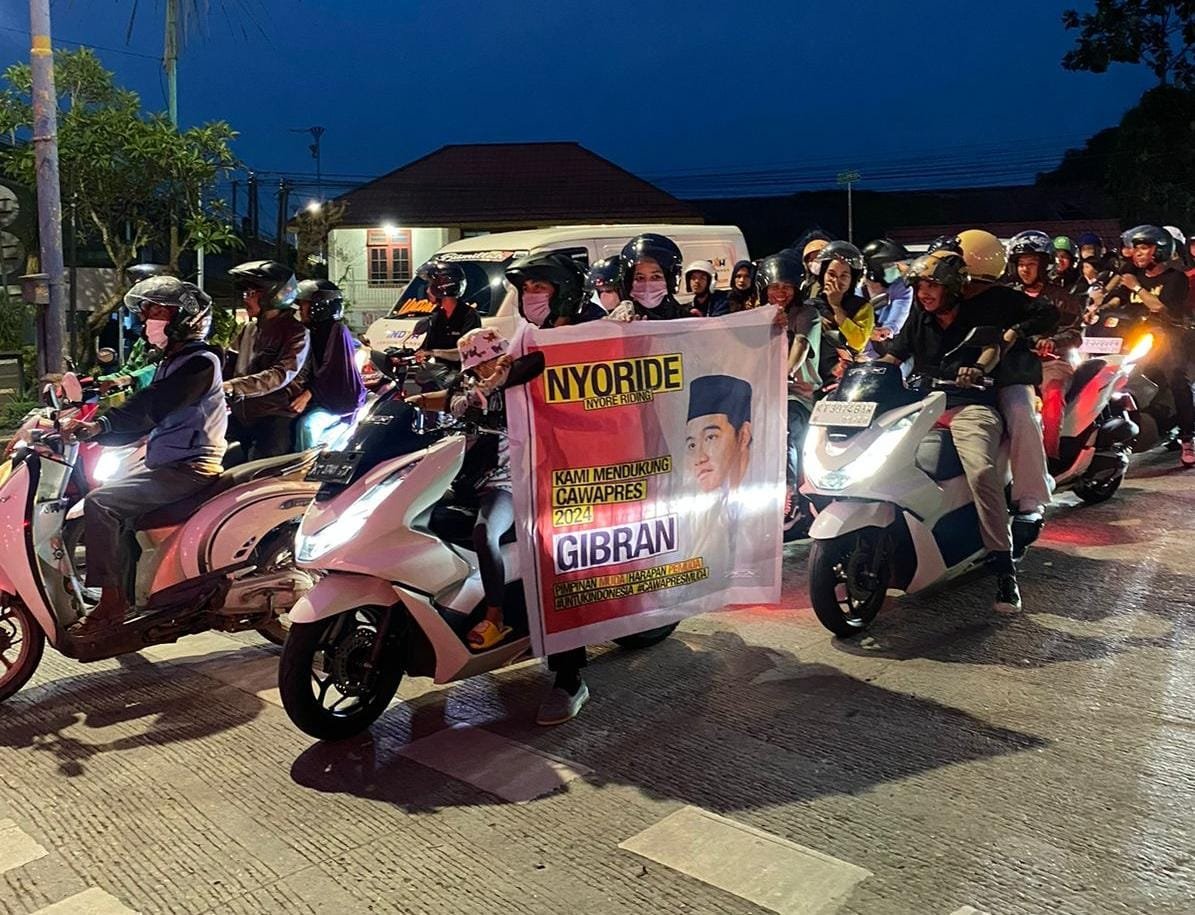 Komunitas PCX Samarinda Dukung Gibran Sambil Nyore Ride