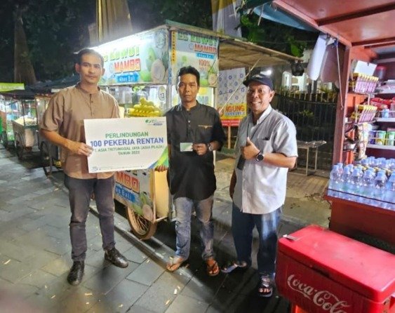 PT Asia Tritunggal Jaya (Asia Plaza) Berikan CSR Perlindungan Jaminan Sosial Ketenagakerjaan untuk para Pedagang