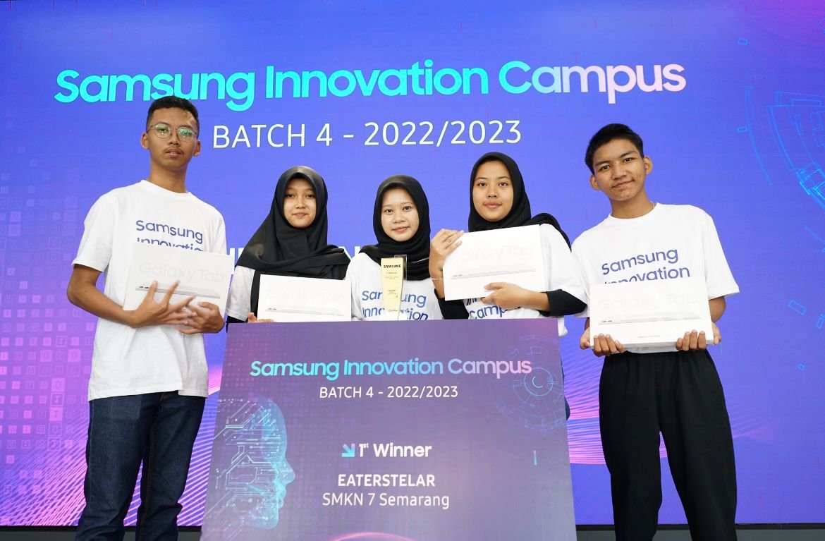 Anak Sekolah SMKN 7 Semarang Ciptakan Solusi IoT Canggih di SIC