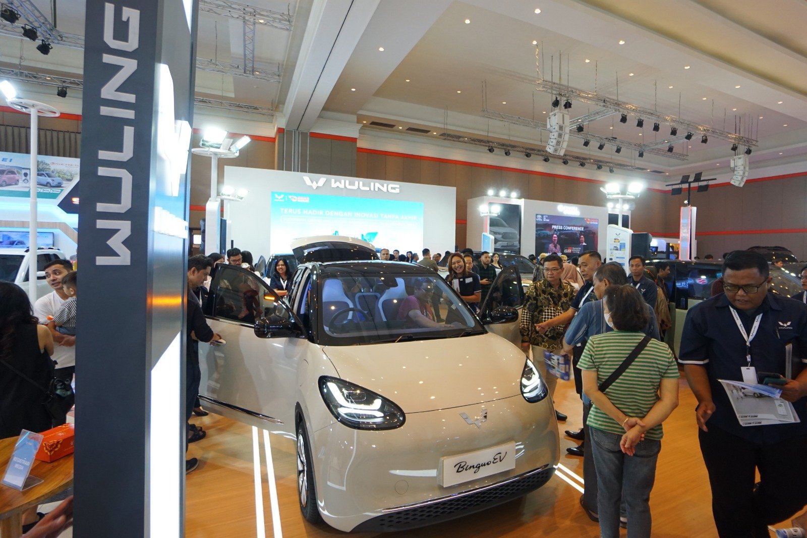 Wuling Meriahkan GIIAS Bandung dengan Promo Menarik