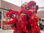 Ganjartivity dan Komunitas Tionghoa Gelar Atraksi Barongsai Hibur Warga di Tegalega