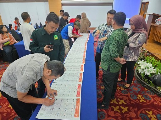 KPU Jabar Tetapkan 1.849 Caleg