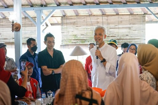 Kunjungi Puluhan Kelompok Relawan, Ganjar Diskusi Soal Pemberdayaan Perempuan hingga Atlet