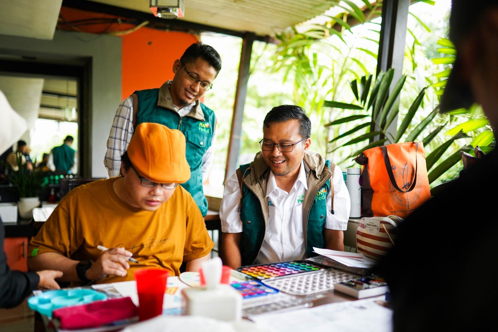 Berkarya Bersama, Srikandi PLN dan Cidco Kreasikan Produk Berkarakter PLN