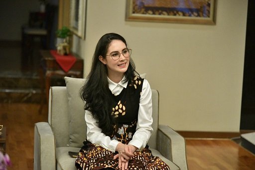 Arumi Sesalkan Video Gibran Soal Program Makan Siang dan Susu Gratis Direkayasa