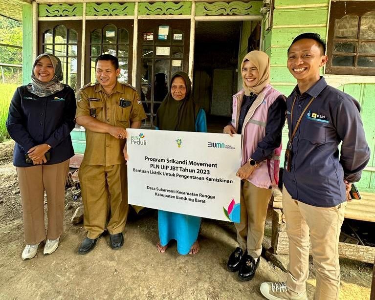 Komunitas Perempuan PLN Hadirkan Listrik Gratis Bagi Warga Prasejahtera di 10 Kota