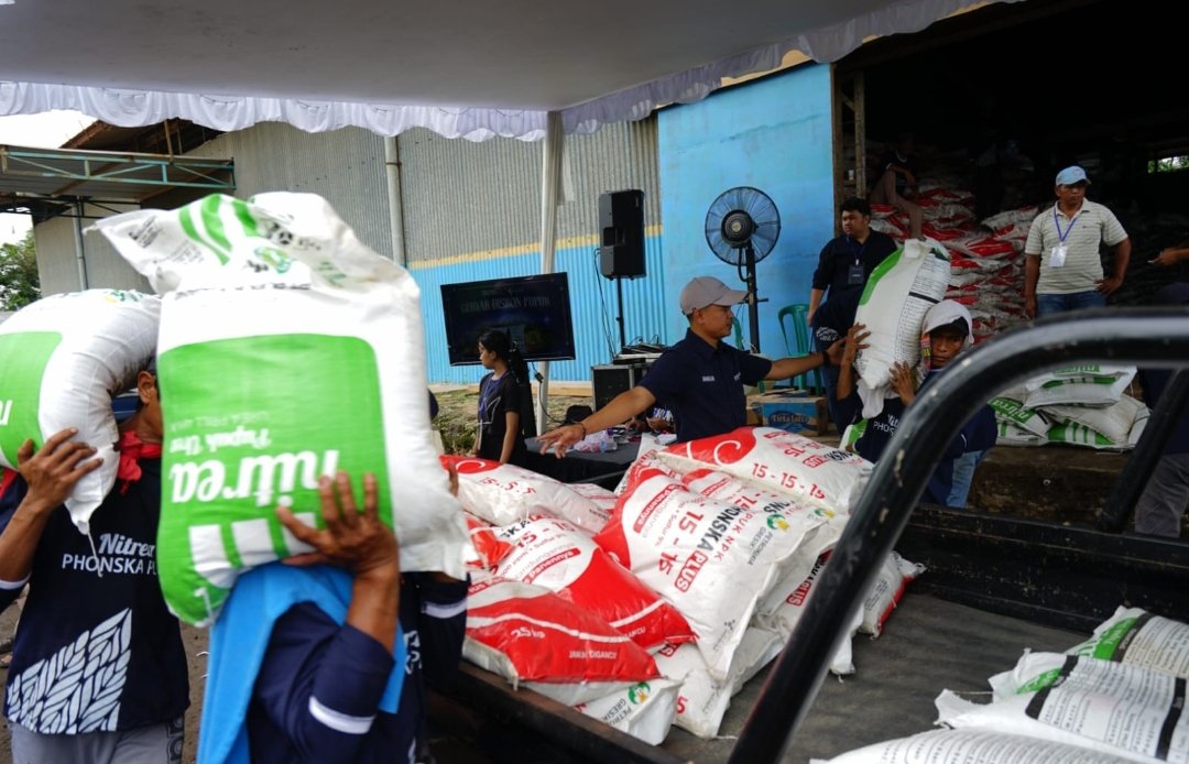 Melalui Pupuk Indonesia, Pemerintah Jaga Ketersediaan Pupuk untuk Petani