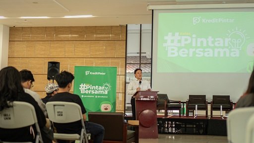 Edukasi Gen Z Bandung, Kredit Pintar Gelar Literasi Keuangan Melalui Kelas Pintar Bersama