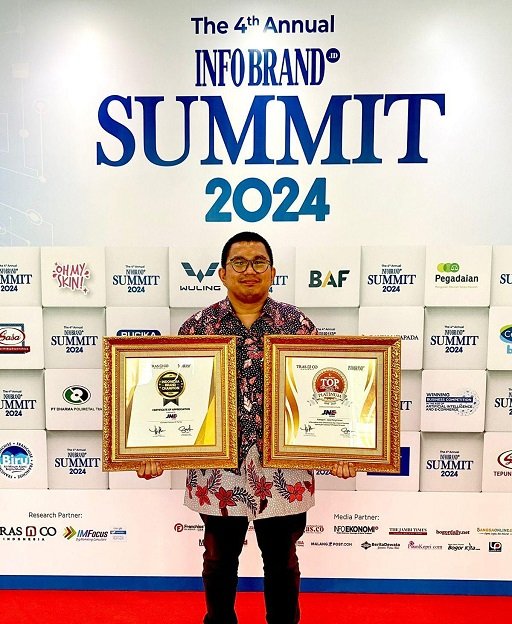 JNE Raih Dua Penghargaan di Ajang The 4th Annual Infobrand.id Summit 2024