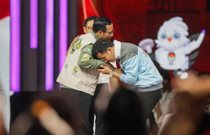 Dilaporkan ke Bawaslu Atas Dugaan Penghinaan Gibran, Mahfud: Saya Nggak Peduli