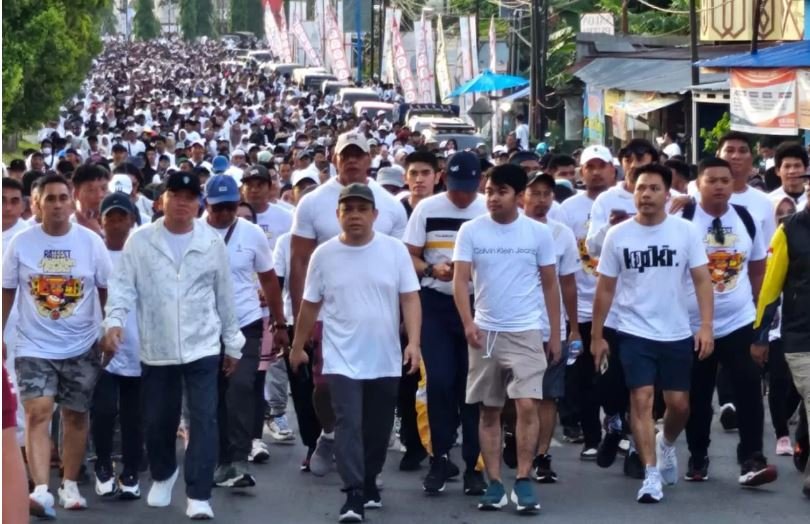Crazy Rich Kalsel Haji Isam Berangkatkan 150 Orang Umrah Gratis