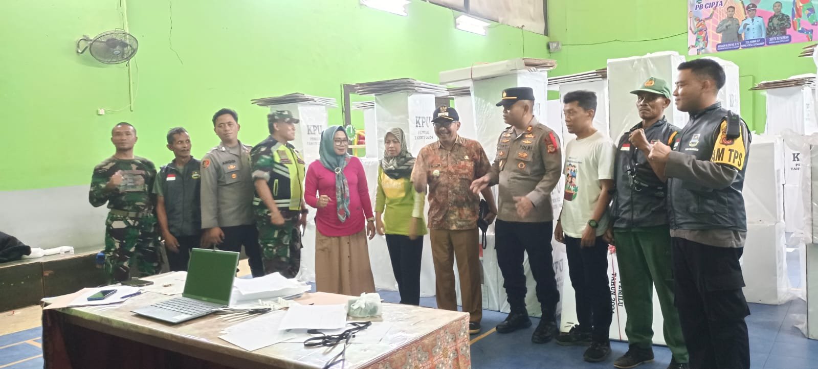 Kapolsek Cikalongwetan Apresiasi Kinerja Penyelenggara Pemilu 2024