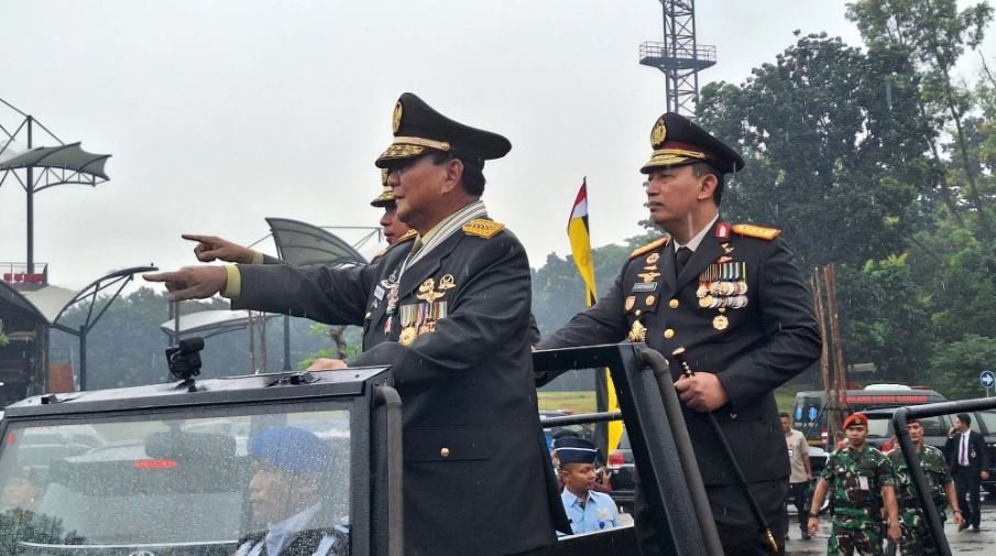 Jokowi Ungkap Alasan Berikan Pangkat Jenderal Kehormatan kepada Prabowo