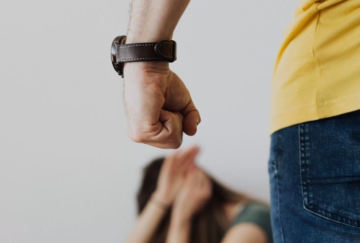 Ditangkap Polisi, Terungkap Motif Pria Pukul Wanita di Cimahi Dipicu Cemburu