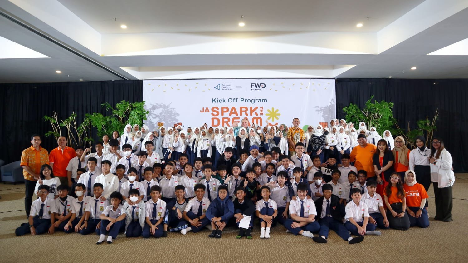 FWD Insurance dan PJI Edukasi Literasi Keuangan untuk Ribuan Pelajar