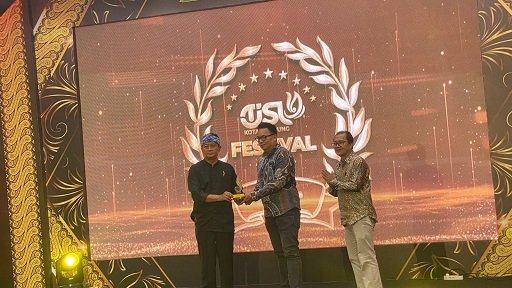PLN UP3 Bandung Raih Penghargaan TJSL Award dari Pemkot Bandung
