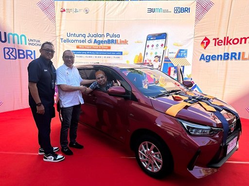 Apresiasi dan Berdayakan AgenBRILink, BRI Bagi Hadiah Mobil dan Emas