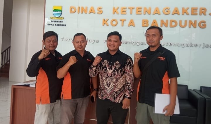 Kuasa Hukum Pengemudi Travel Arnes Siapkan Gugatan ke Pengadilan Industrial