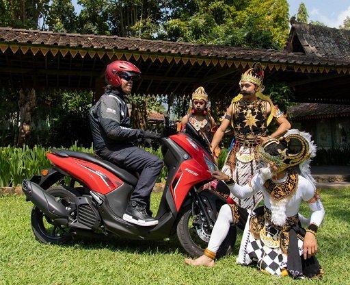 Gus Paox Iben Juga Pakai LEXi LX 155, Begini Impresi Berkendaranya Tentang Skutik MAXi Yamaha