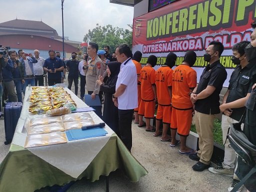 Polda Jabar Gagalkan Peredaran 24,1 Kg Sabu Asal China