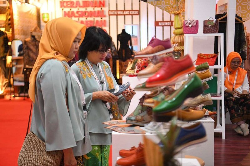 Penjabat Ketua TP – PKK Provinsi Jawa Barat, Amanda Soemedi Apresiasi Partisipasi Kader PKK Jabar di Jambore Nasional dan Parade Kriya Budaya