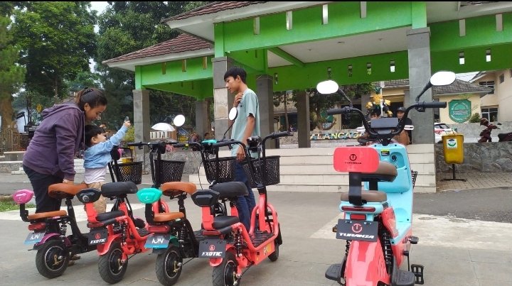 Pemcam Jalancagak Sulap Alun -Alun Jadi Wisata Edukasi Untuk Masyarakat