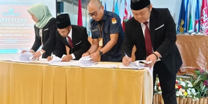 KPU KBB Tetapkan Kursi dan Calon Anggota DPRD KBB pada Pileg 2024