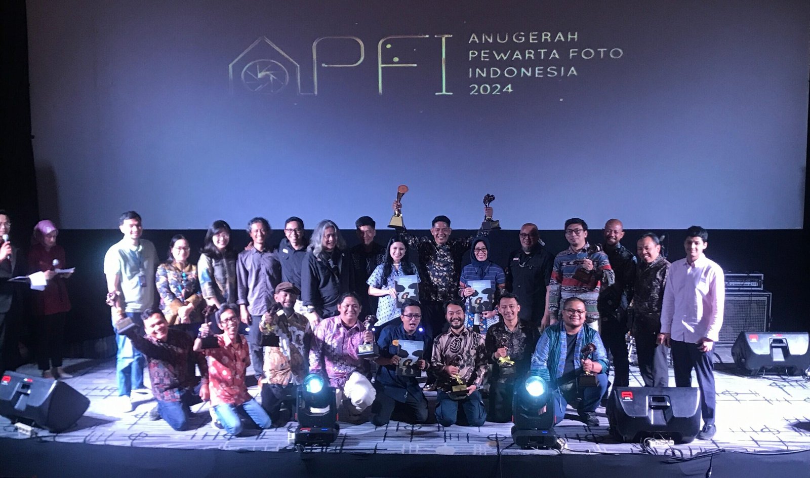 Bandung Jadi Tuan Rumah Untuk Kedua Kali, Ini Dia 14 Pewarta Foto Pemenang Ajang APFI ke-14 2024