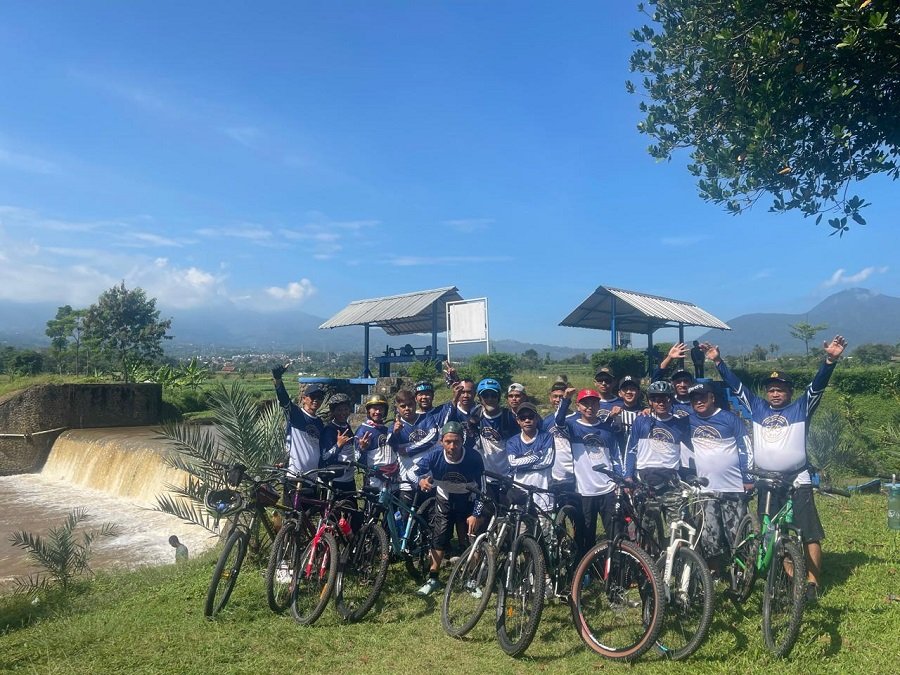 Goes Remako RW 20 Komplek BSI Baleendah, Jelajah Munggaran Bendung Hantap Ciherang