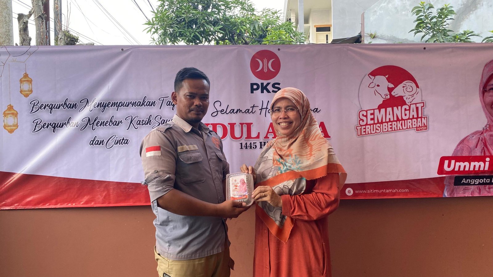 Melalui Berkurban, Ummi Siti Oded Tebarkan Keberkahan untuk Sesama