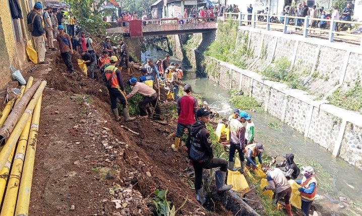 PDAM Tirtawening Duga Gempa Jadi Penyebab Pecahnya Pipa di Kawasan Maleer Kota Bandung