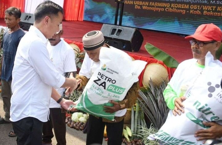 Penjabat Gubernur Jawa Barat, Bey Machmudin Dorong Jabar Tingkatkan Produksi Bawang Merah