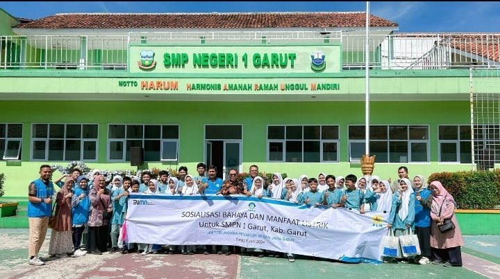Bangun Generasi Sadar Listrik, PLN UP2B Jabar Berikan Edukasi Ketenagalistrikan pada SMP Negeri 1 Garut