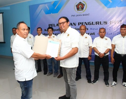 Pengurus PWI KBB Periode 2023-2026 Resmi Dilantik