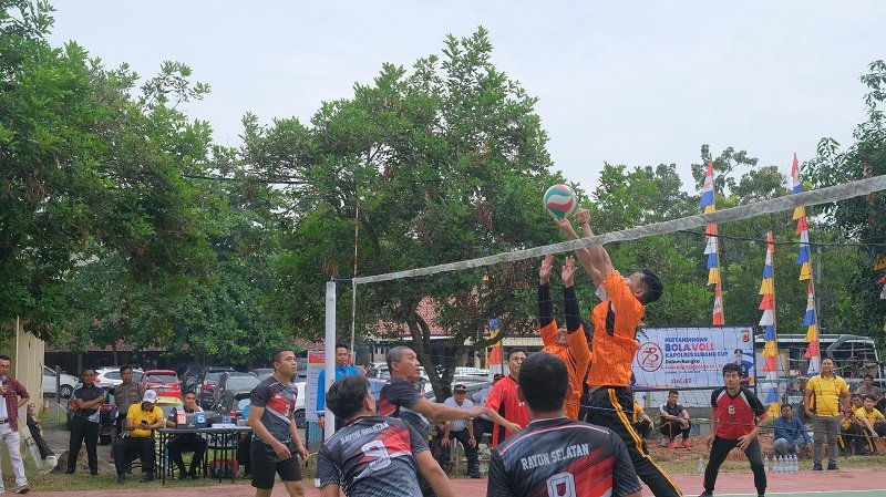 Peringati HUT Bhayangkara ke 78, Polres Subang Gelar Turnamen Volly