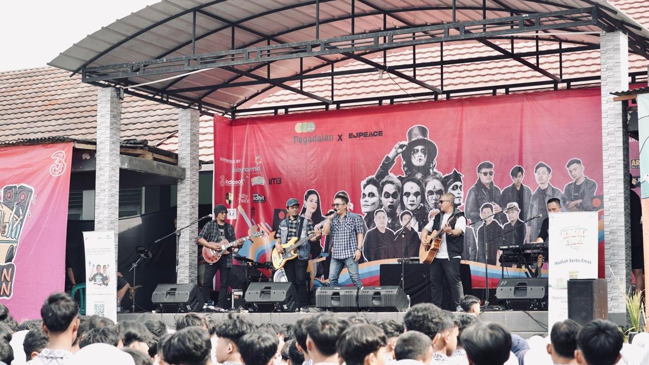 MengEMASkan Indonesia, PT Pegadaian Kanwil Jabar Kolaborasi dengan Band Nasional dan Influencer Gen Z