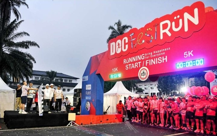 DOCKFEST RUN 2024 Penjabat Gubernur Jabar, Bey Machmudin: 3.000 Pelari Jadi Contoh Hidup Sehat