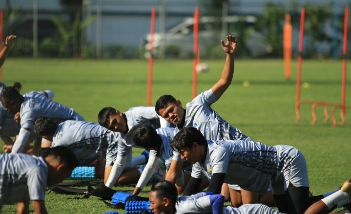 Ezra Walian Hengkang, Persib Bandung Datangkan Dimas Drajad