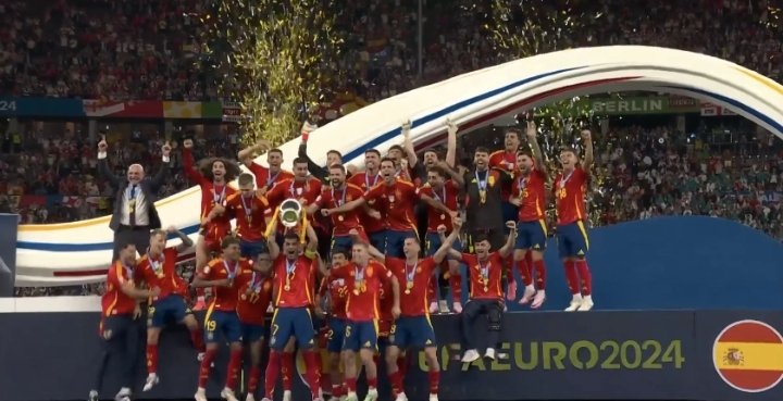 Luis de la Fuentea Tinggal Taklukkan Piala Dunia