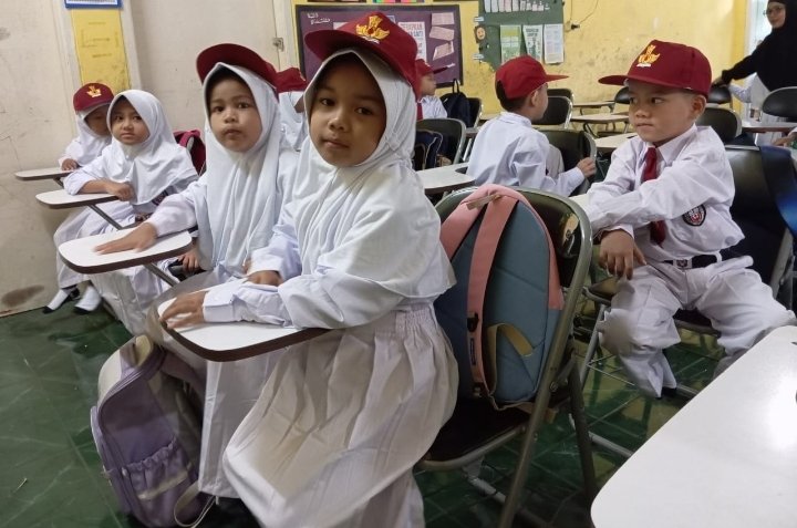 Hari Pertama Sekolah di Kota Bandung,Pj Minta Sekolah Fokus pada Kenyamanan Siswa