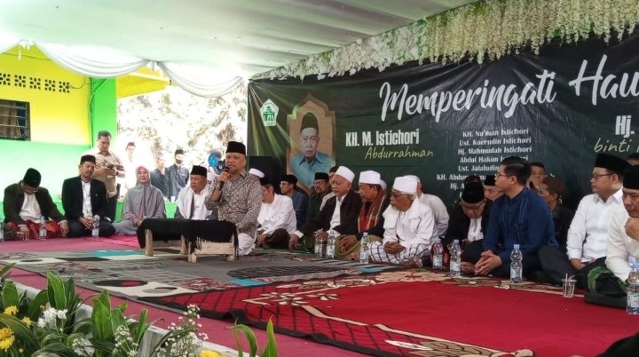 Ilham Habibie Kunjungi Pesantren Darut Tafsir: Kemajuan Pesantren Bisa Dimulai dengan Melek Teknologi