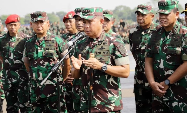 Panglima TNI Jenderal TNI Agus Subiyanto Rotasi Ratusan Perwira Tinggi di Tiga Matra, Pangdam Brawijaya Pindah Tugas ke Jakarta