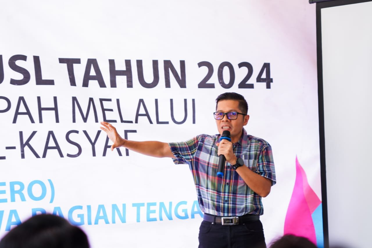 Dukung Pelestarian Lingkungan, PLN UIT JBT Salurkan Bantuan Pengolahan Sampah Melalui Eco Hi-Tech Al-Kasyaf